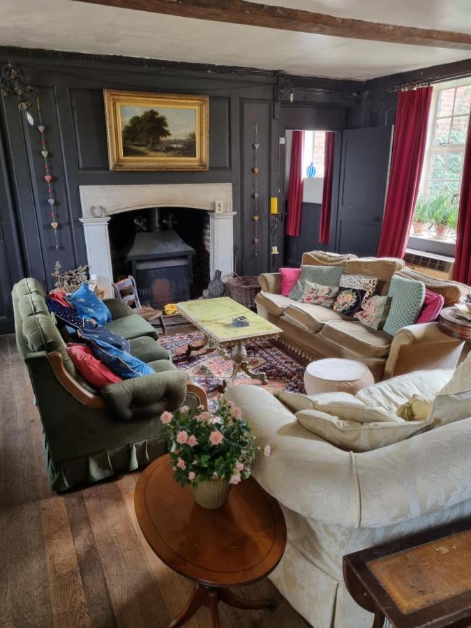 Old Manor House Bed & Breakfast Shepperton Dış mekan fotoğraf