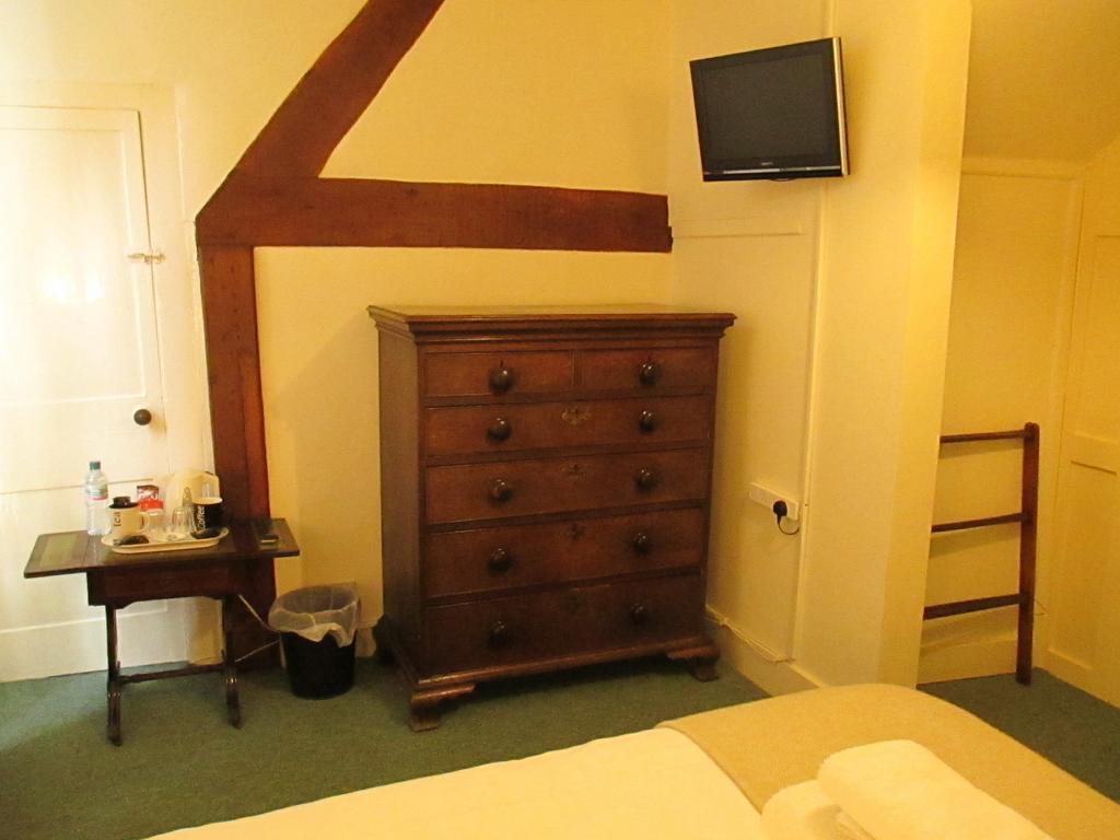 Old Manor House Bed & Breakfast Shepperton Oda fotoğraf